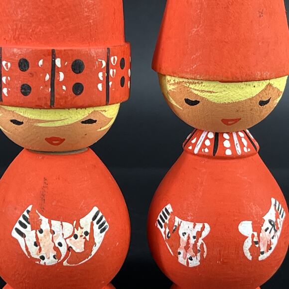 Swedish SVENSK SLOJD Figurine Wood Hand Painted Elves Tall Hat Santa Tomtar Set - Picture 3 of 10